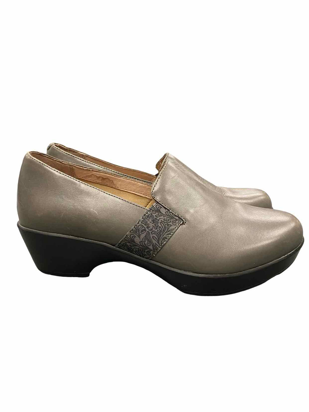 Dansko Shoe Size 41 Gray Leather Loafers