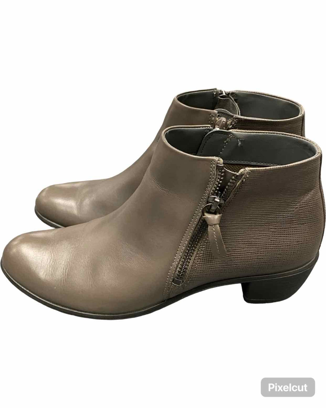 Ecco Shoe Size 40 Grey Leather NWOT Touch 35 Boots(Ankle)