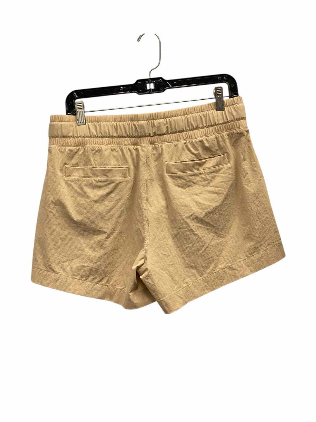 GapFit Size M Beige Shorts
