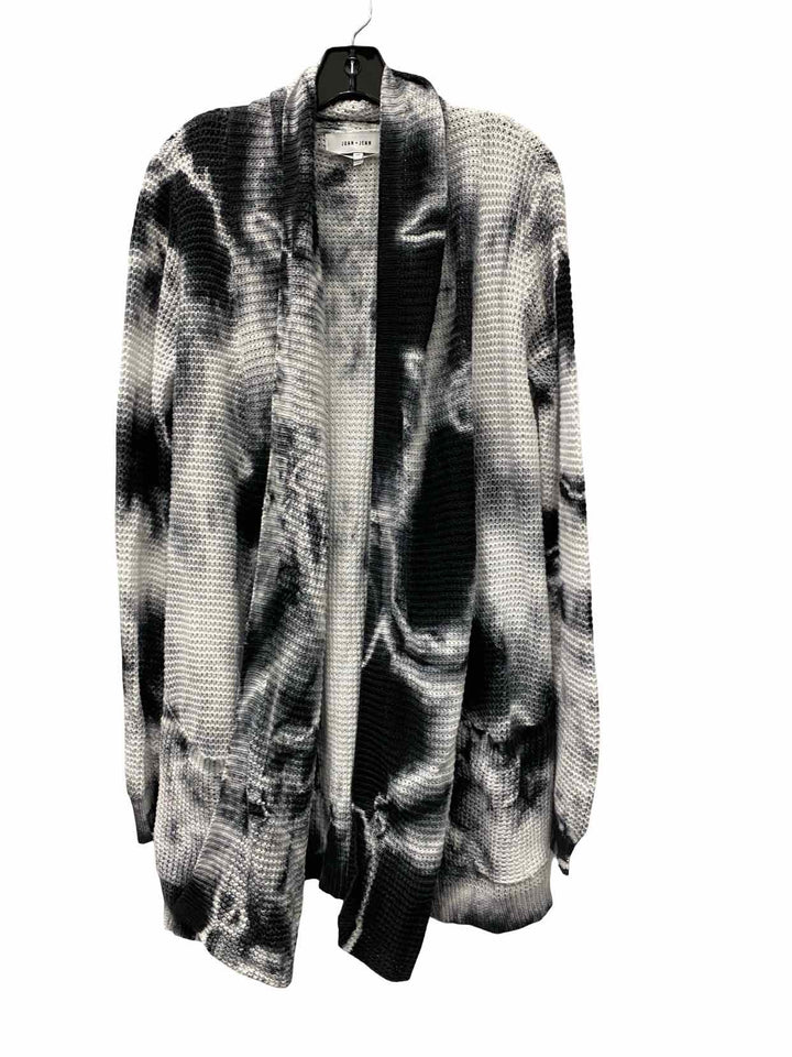 John + Jenn Size S Black White Knit Sweater