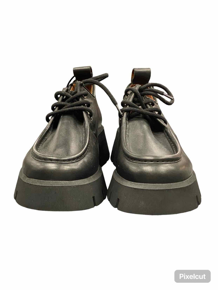 Zara Shoe Size 39 Black Chunky Moc Toe Shoes