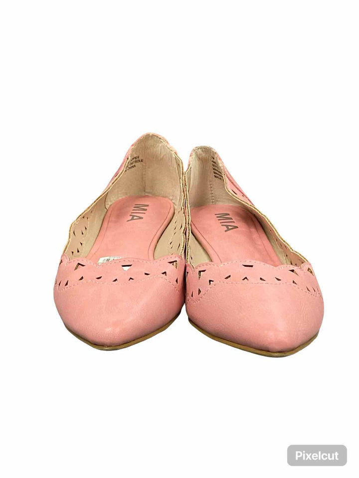 Mia Shoe Size 7 Pink Perforated Flats