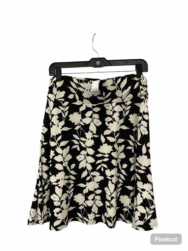 White House Black Market Size M Black White Skirt