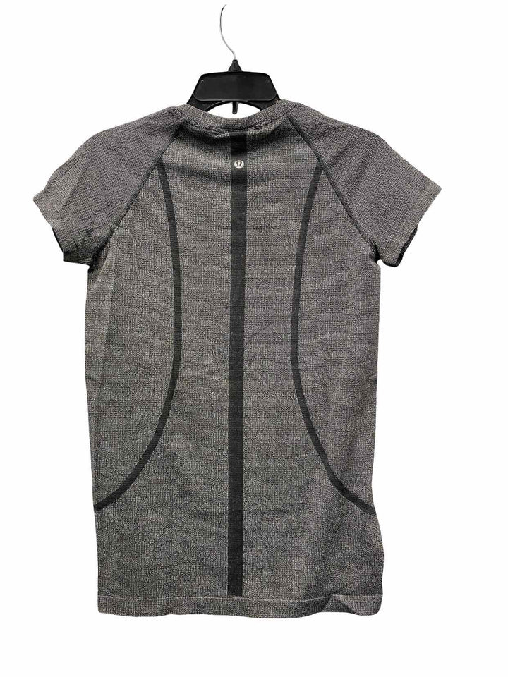 Lululemon Size 8 Gray Sparkly Athletic Short Sleeve