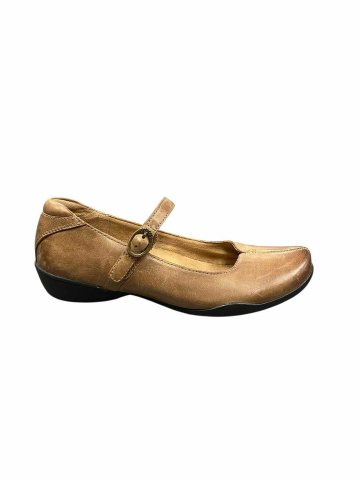 Taos Shoe Size 6.5 Brown Leather Flats