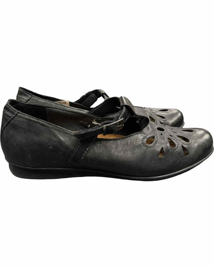 Taos Shoe Size 39 Black Leather Garden Shoe Flats
