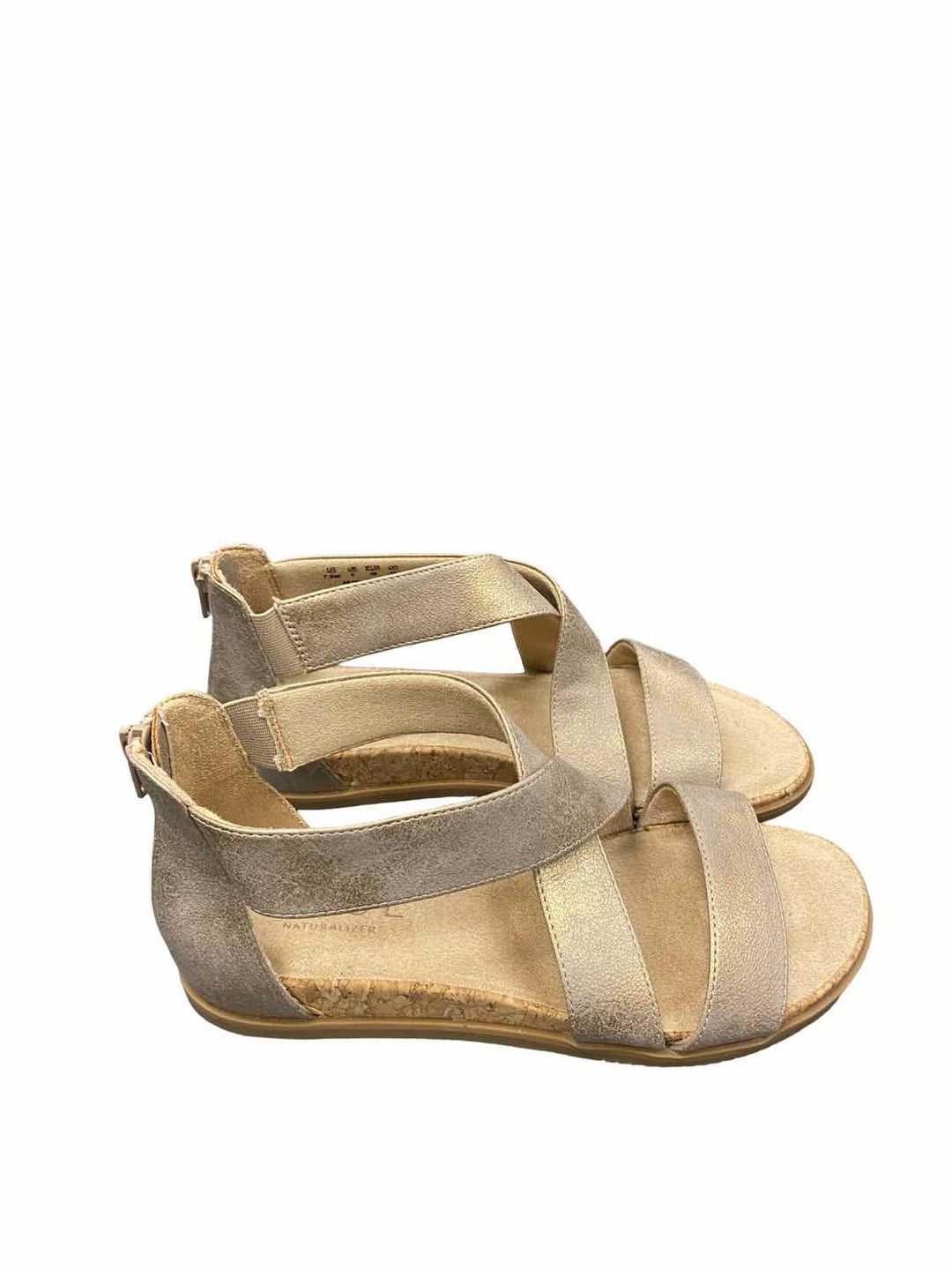 Naturalizer Shoe Size 7.5 Beige Sandals