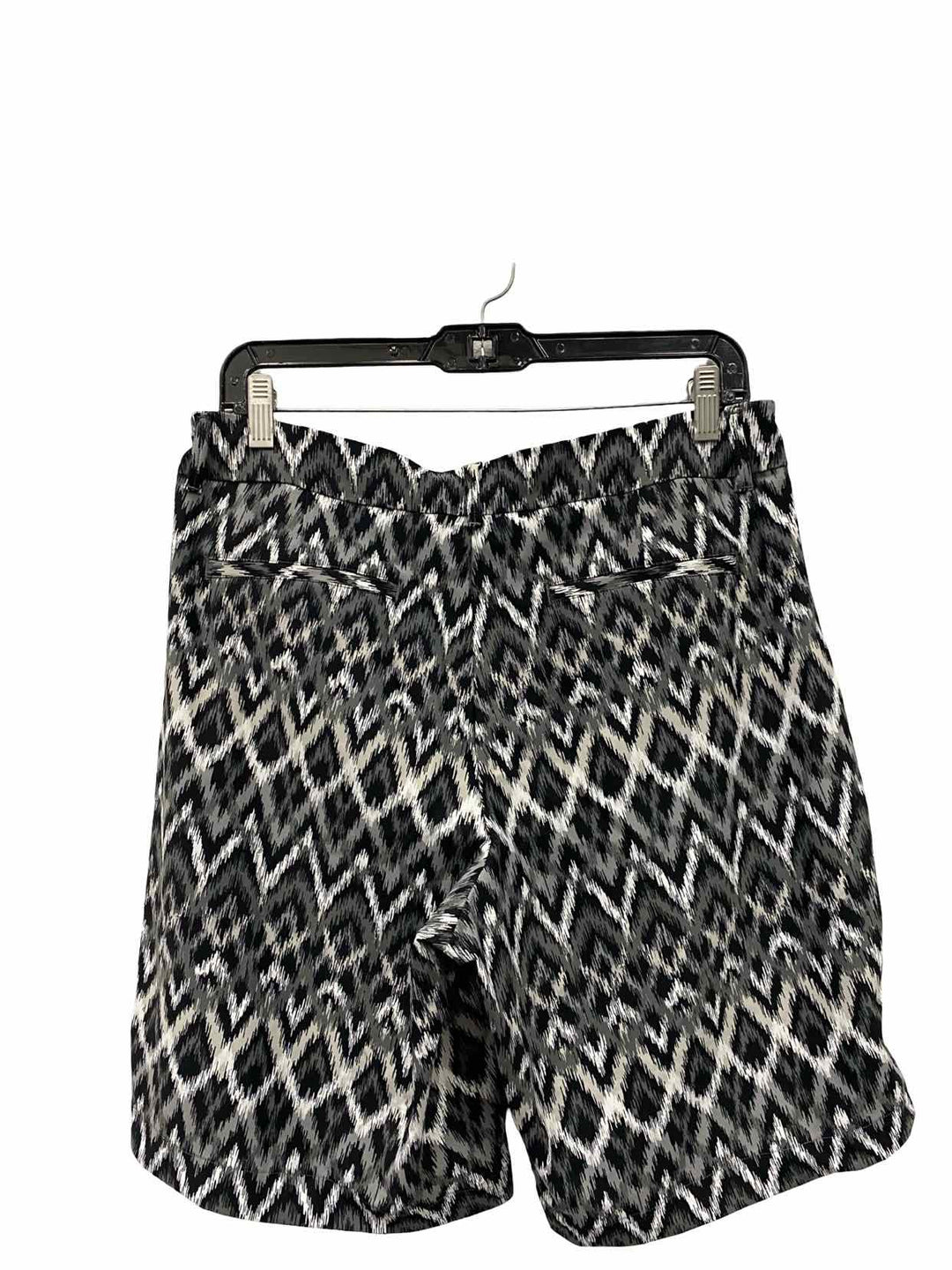 Spanx Size L Gray Black Print Shorts