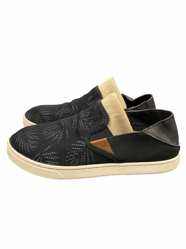 OluKai Shoe Size 8.5 Black Blue Sneakers