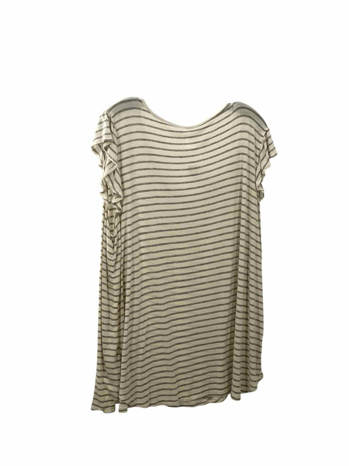 Sew in Love Size 2X White Grey Stripes Short Sleeve Shirts