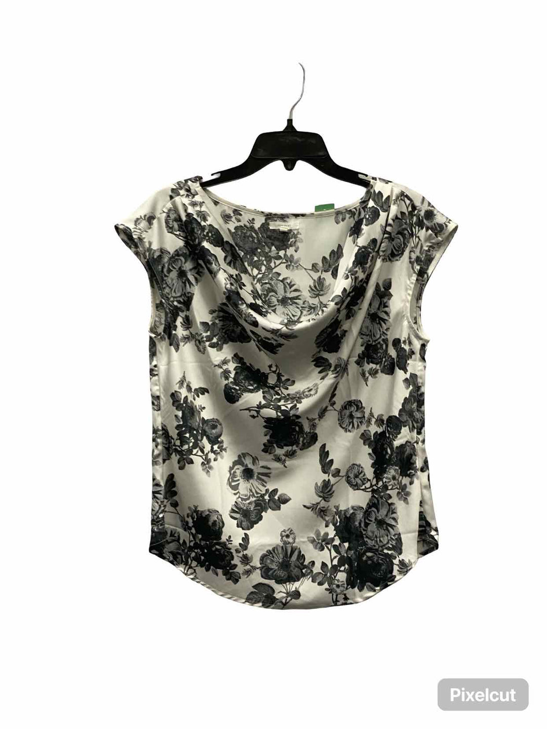 Maurices Size M White Black Floral Short Sleeve Shirts