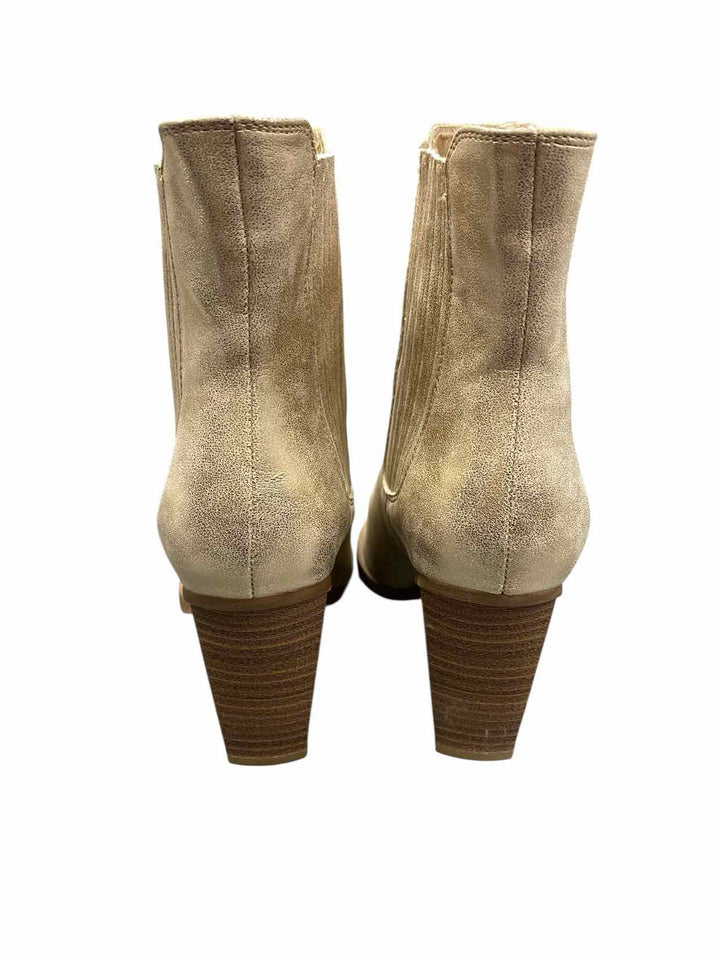 Mia Shoe Size 7 Gold Boots(Ankle)