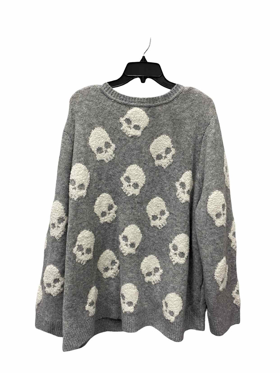 Cupcakes and Cashmere Size 3X Gray White Sculls Sweater