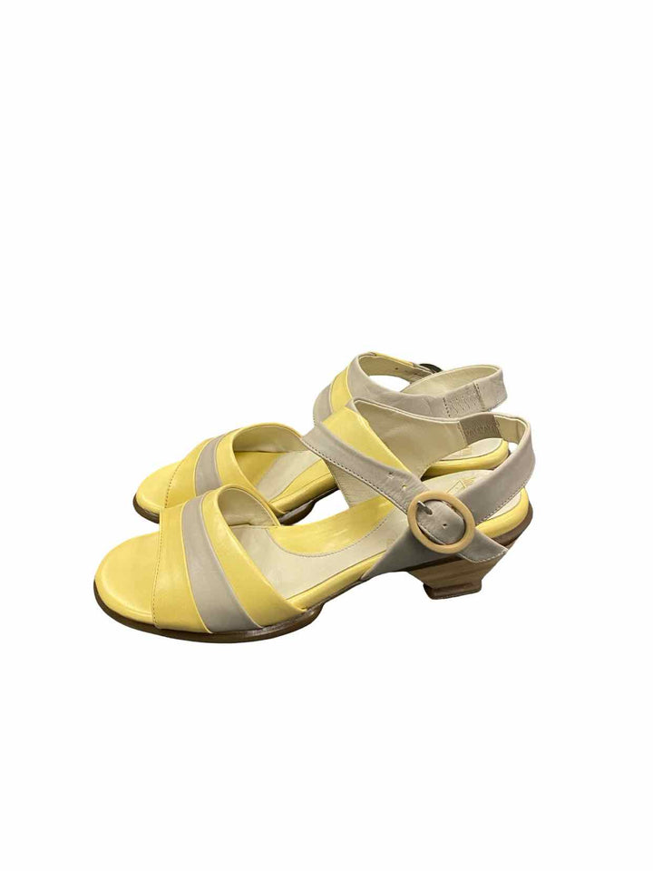John Fluevog Shoe Size 8.5 Yellow Gray Leather "Wish" Sandals