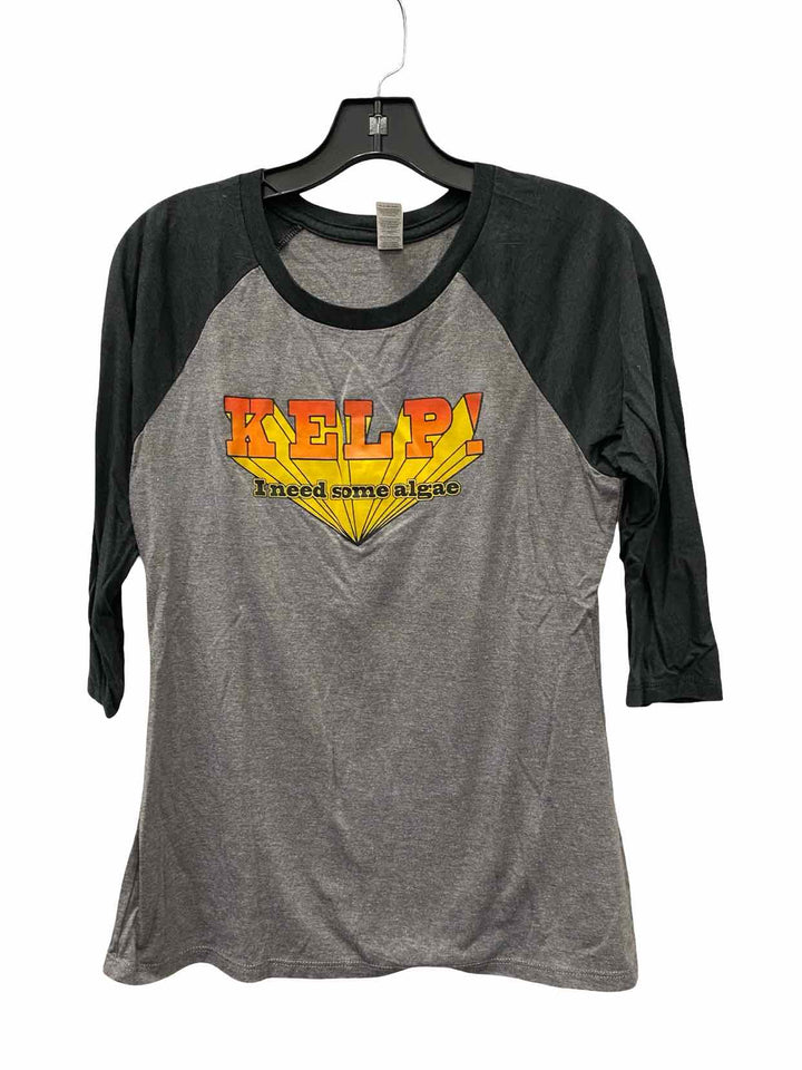 District Size S Grey Long Sleeve Shirts