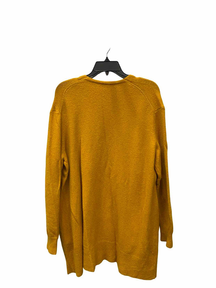 MadeWell Size M Yellow 30% Merino Wool Sweater