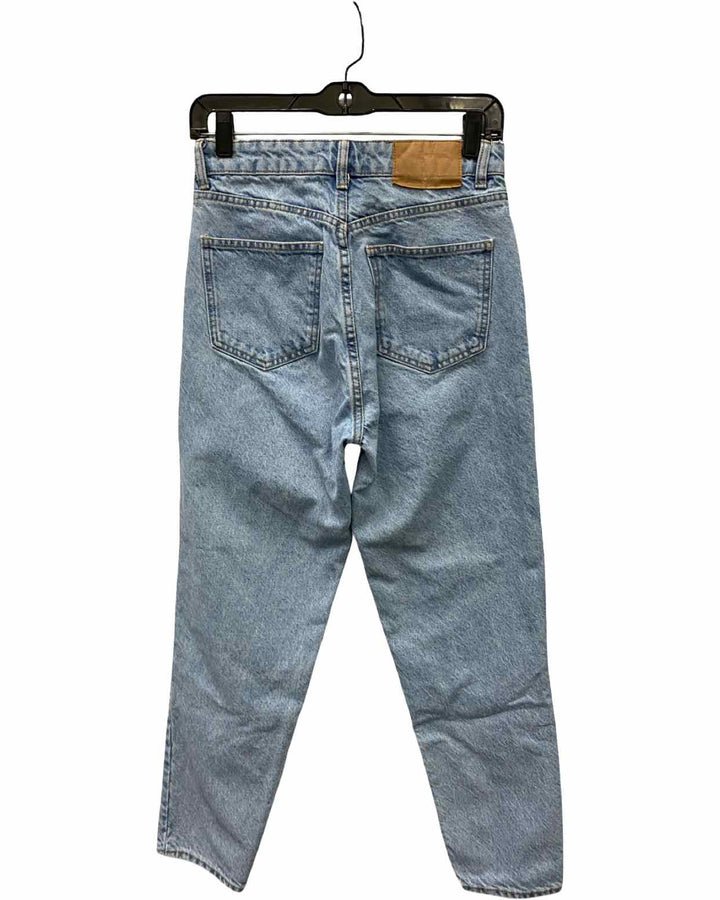 ZARA Size 4 Blue Jeans