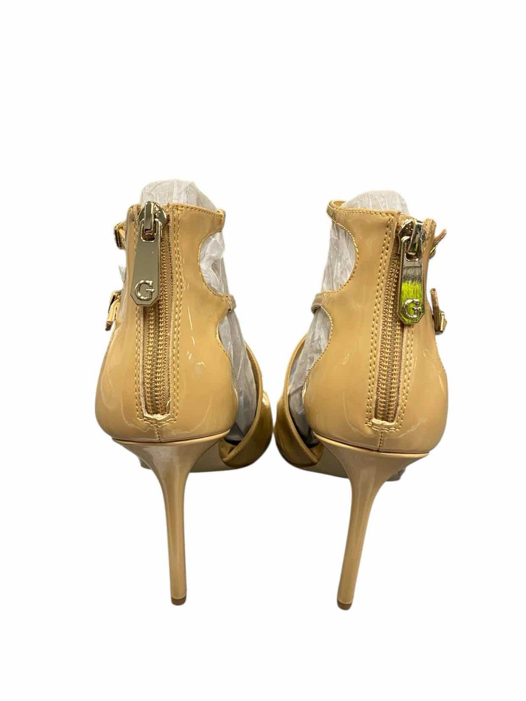 Guess Shoe Size 8.5 Patent Leather Sella Sandal NWOT Heels