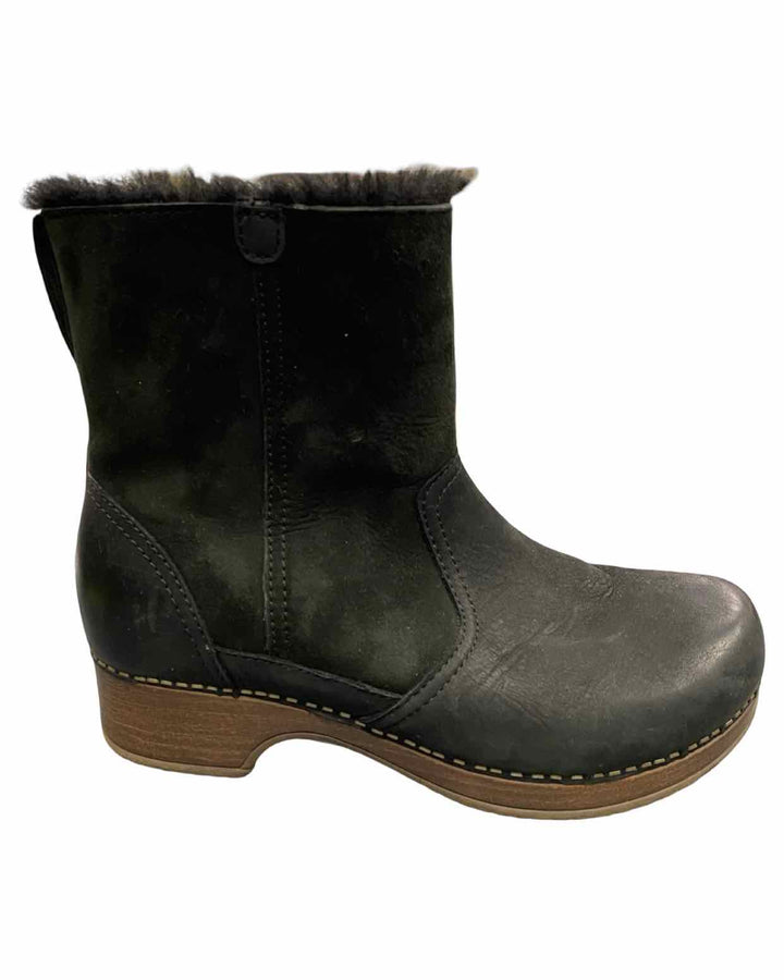 Dansko Shoe Size 38 Black Leather Bettie Shearling Lined Clog Boots(Ankle)