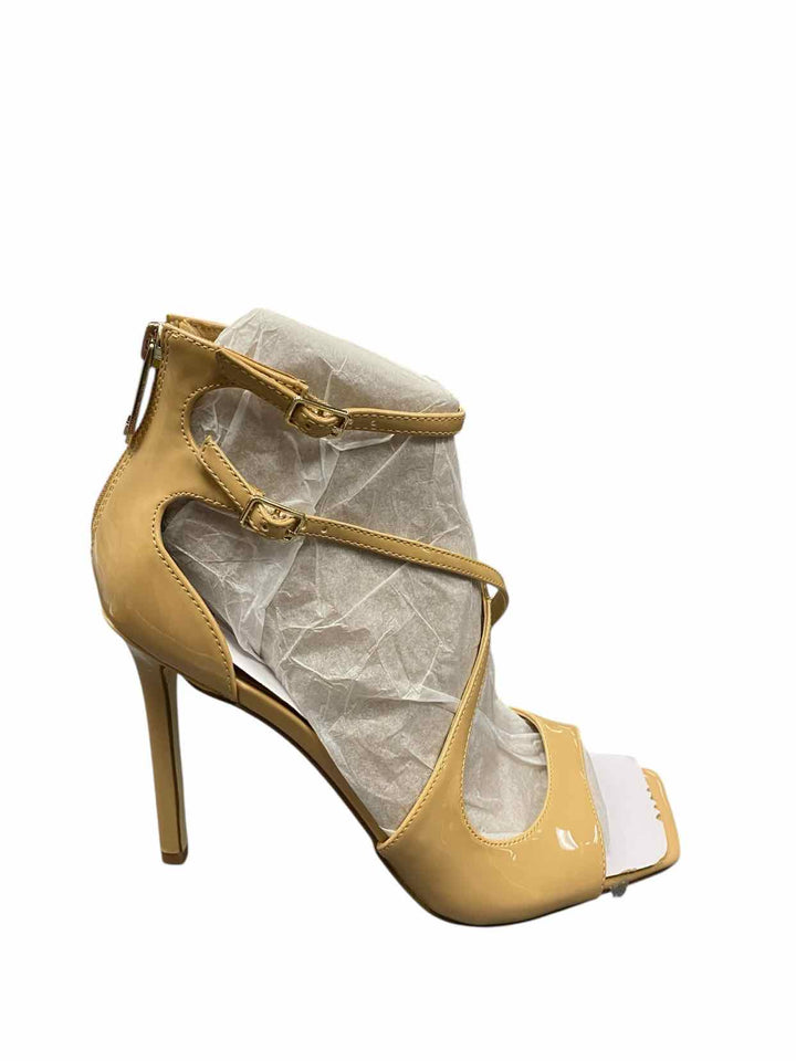 Guess Shoe Size 8.5 Patent Leather Sella Sandal NWOT Heels