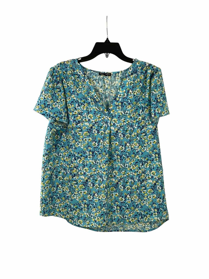 Hilary Radley Size L Blue Floral Short Sleeve Shirts