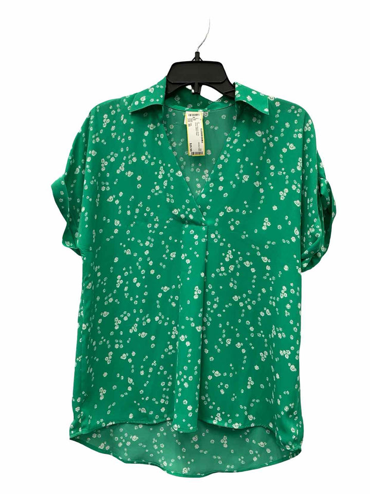 Cabi Size XS Green White Floral Short Sleeve Shirts