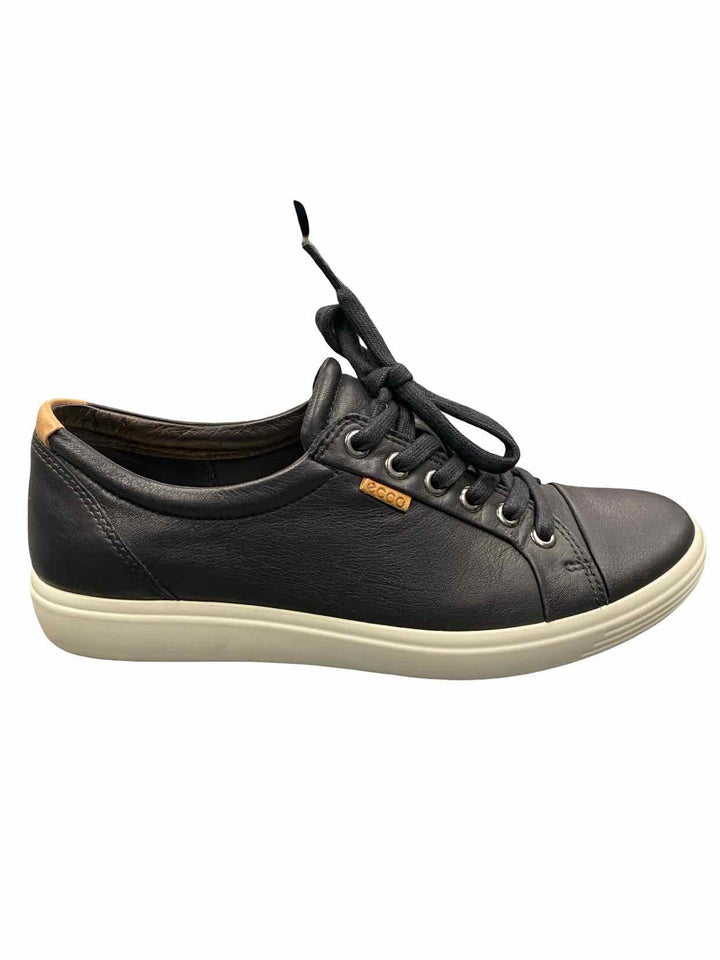 Ecco Shoe Size 8 Black Leather Sneakers