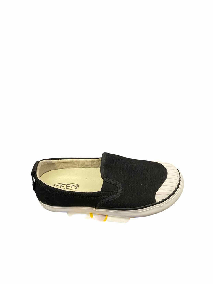 Keen Shoe Size 7 Black White Sneakers