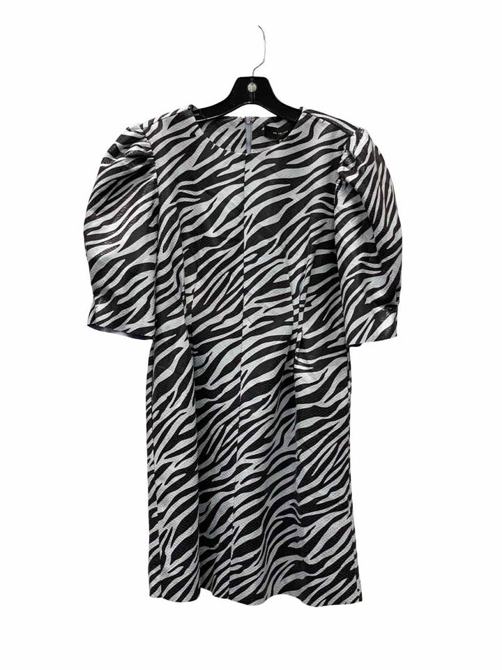 En Saison Size M Light Blue Black zebra NWT Dress