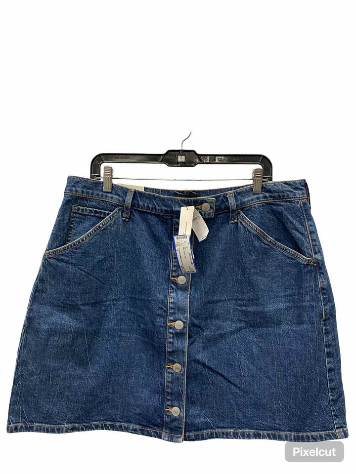 Banana Republic Size 18 Blue Denim Skirt