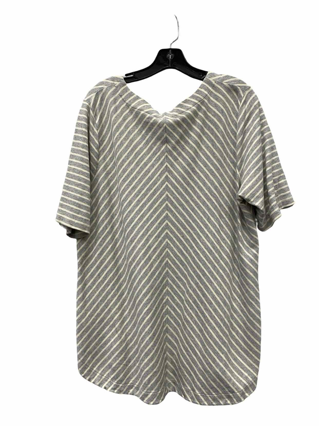 LL Bean Size XL Blue White Striped 100% cotton Short Sleeve Shirts