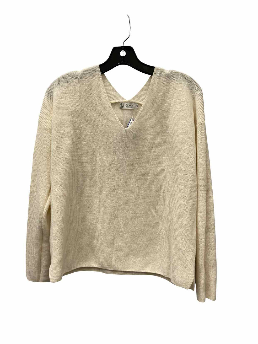 Carve Designs Size M Cream Sweater