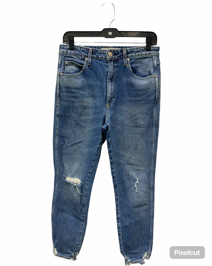 AMO Size 29 Blue High Rise Stix Crop Jeans