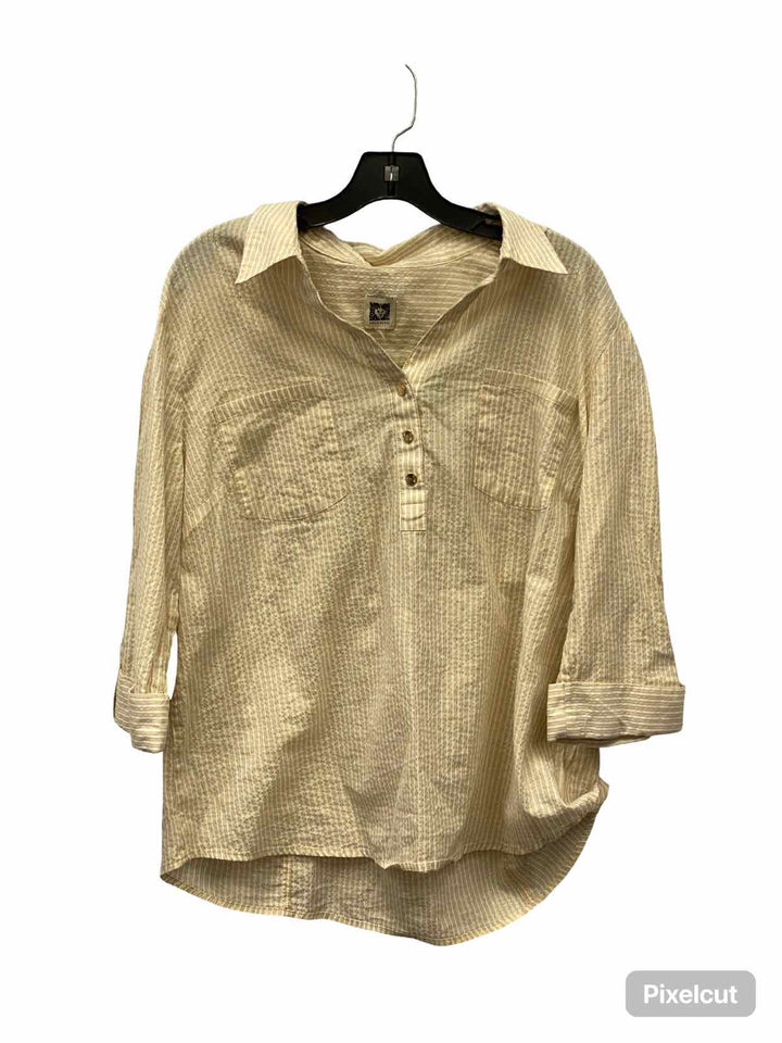 Anne Klein Size M Cream Striped Long Sleeve Shirts