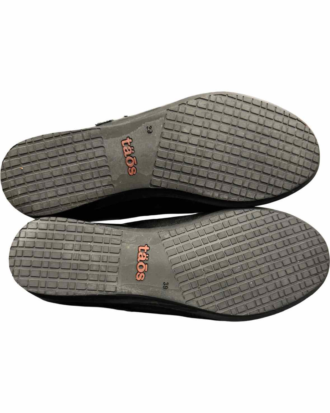 Unknown Shoe Size 7 Pink Slippers