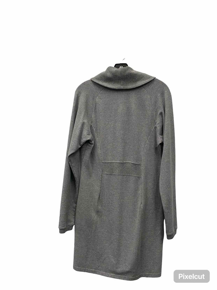 Isis Size M Gray Dress