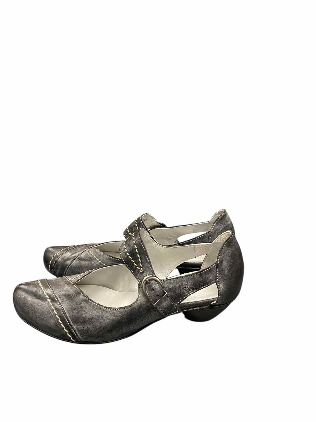 Fidji Shoe Size 39 Black Leather NWOT Heels