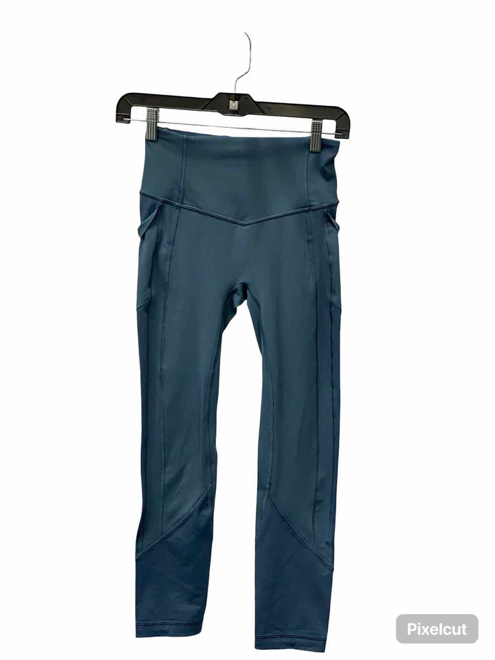 Lululemon Size 4 Blue Athletic Pants