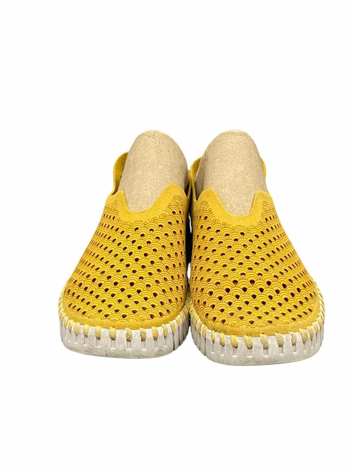 Ilse Jacobsen Shoe Size 36 Yellow Flats