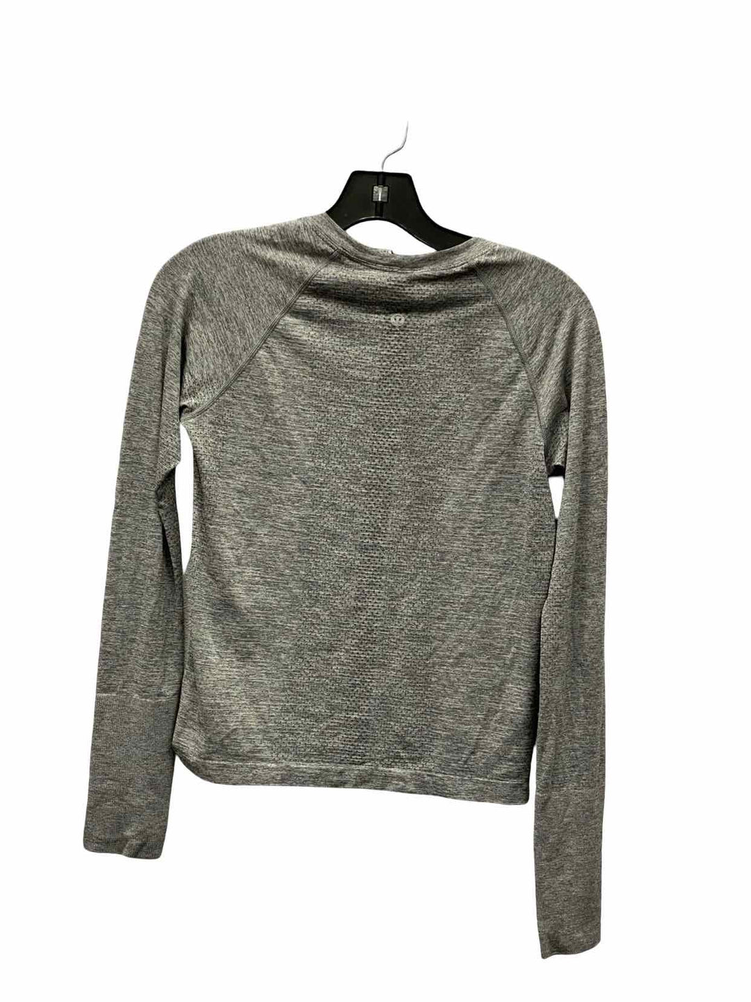 Lululemon Size 6 Grey Athletic Long Sleeve