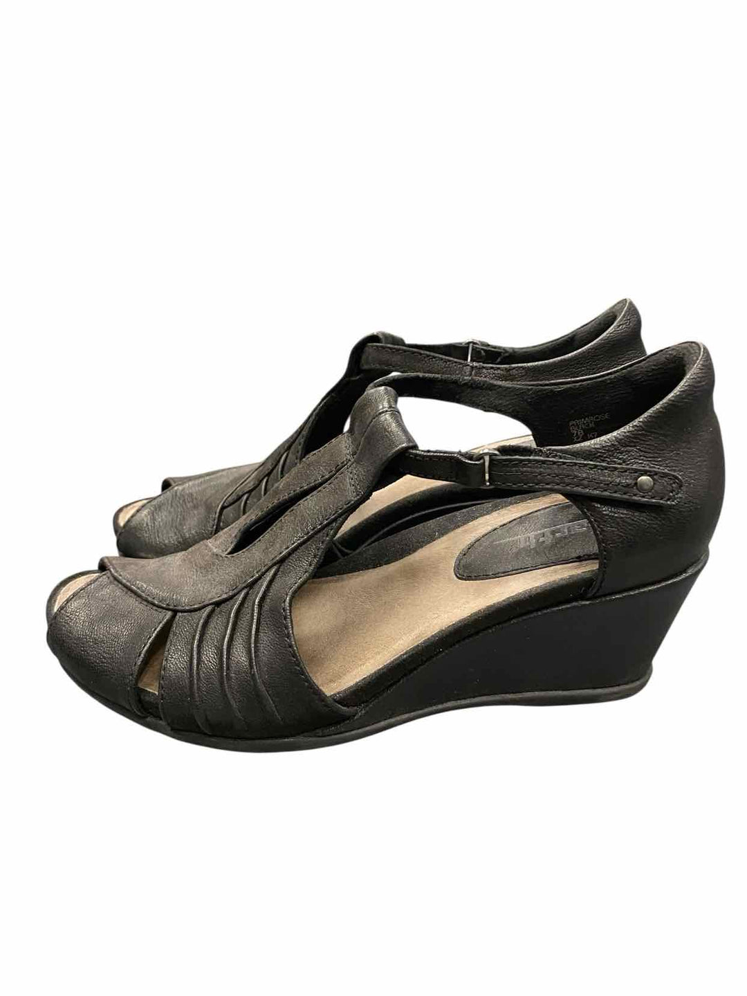 Earth Shoe Size 7 Black Wedge Heel Heels