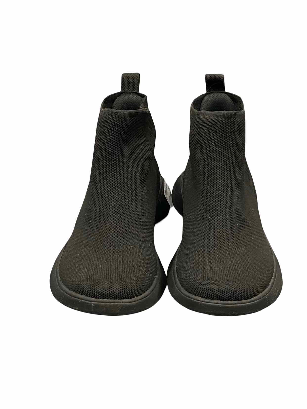 Vivaia Shoe Size 9.5 Black Mesh slip-on Sneakers – Alaskan Dames