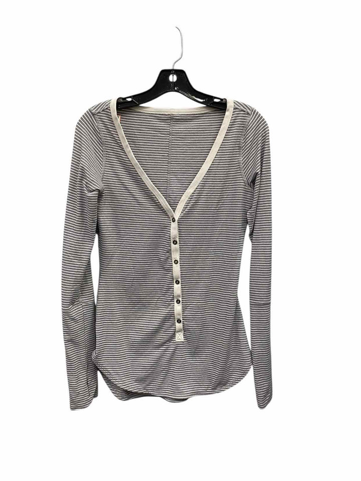 Lululemon Size M/L Grey White Striped Athletic Long Sleeve
