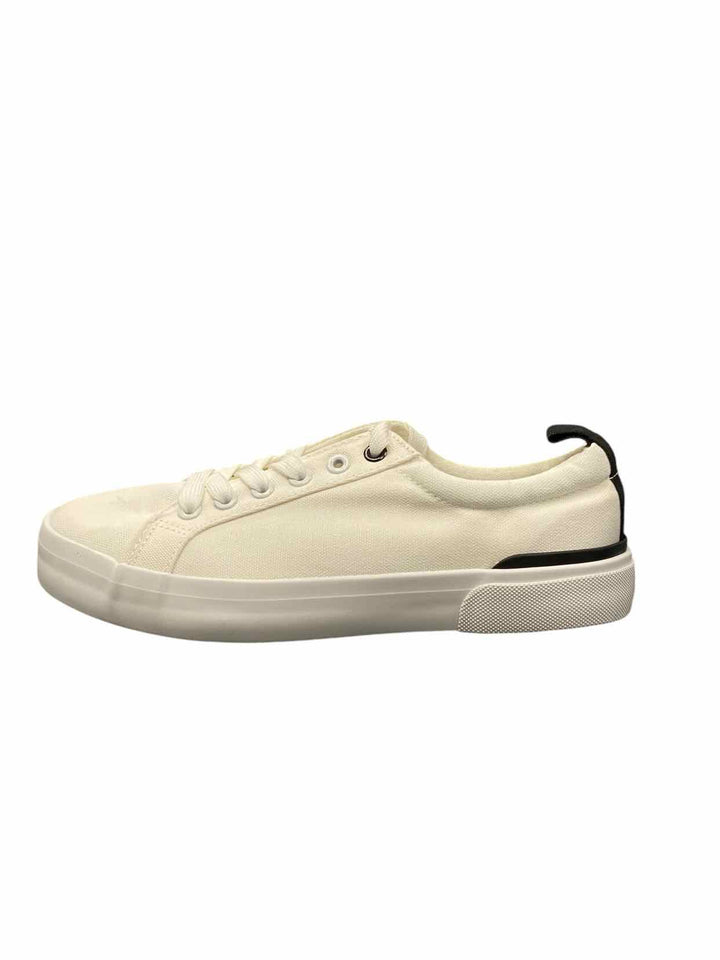 Unknown Shoe Size 7.5 White Sneakers