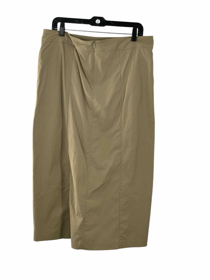 Royal Robbins Size 12 Beige Skirt