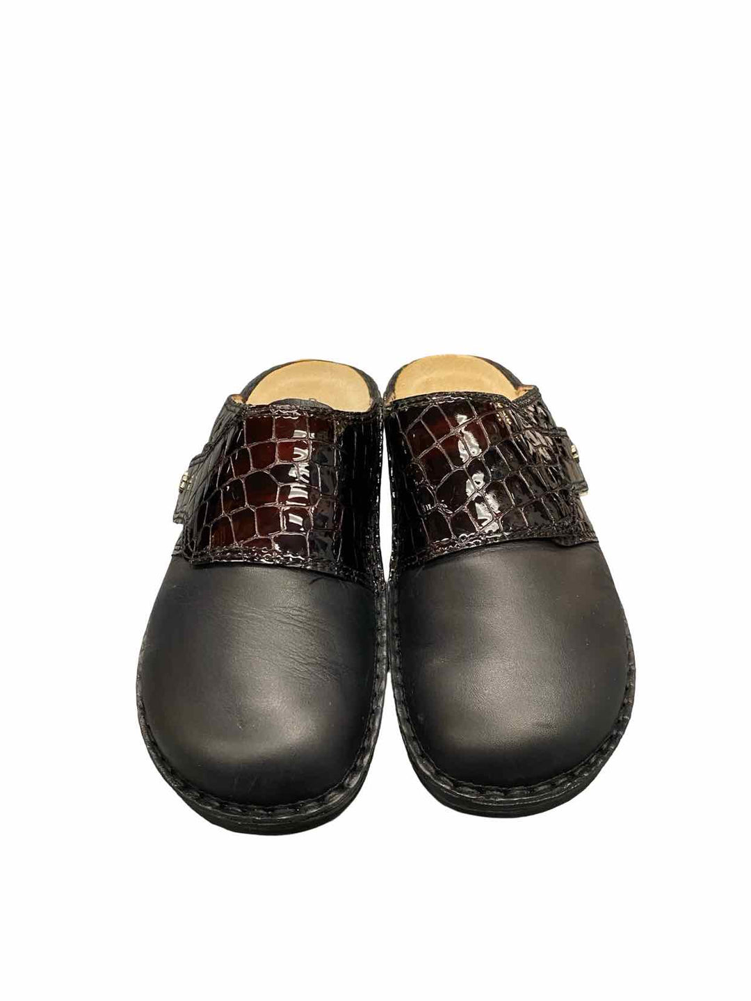 Finn Comfort Shoe Size 40 Black Crocodile Embossed Aussee Clogs