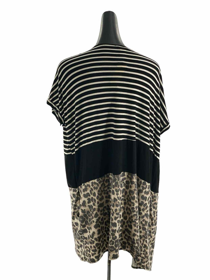 Heimish USA Size 3XL Black White Leopard, stripes Short Sleeve Shirts