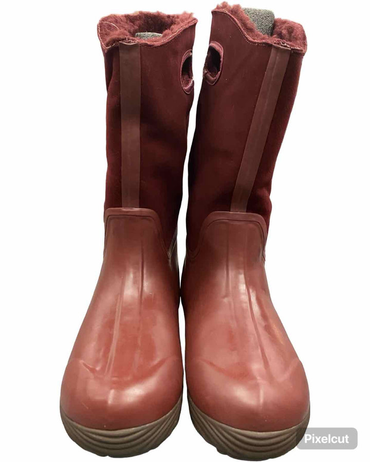 Bogs Shoe Size 11 Plum NWT Boots(knee)