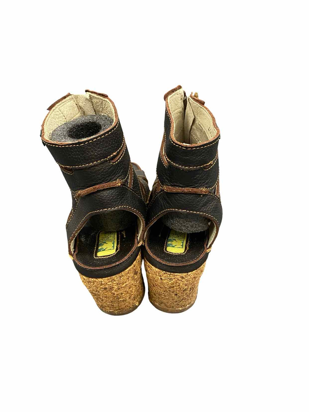 El Naturalista Shoe Size 36 Black Leather Wedge Heels