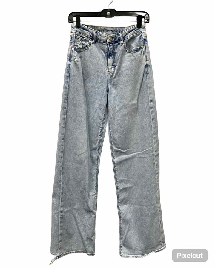 American Eagle Size 2 Blue Stretch Jeans
